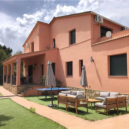 Comoda E Intima Con Piscina Pricvada. 4 + 4 Hab. + 2 Banos Готель 4*