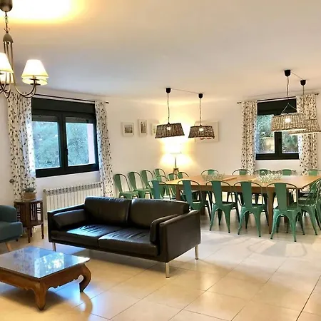 Готель Comoda E Intima Con Piscina Pricvada. 4 + 4 Hab. + 2 Banos 4*