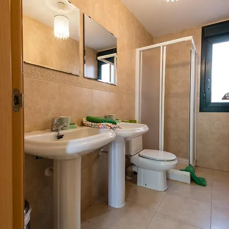 Comoda E Intima Con Piscina Pricvada. 4 + 4 Hab. + 2 Banos Льорет-де-Мар