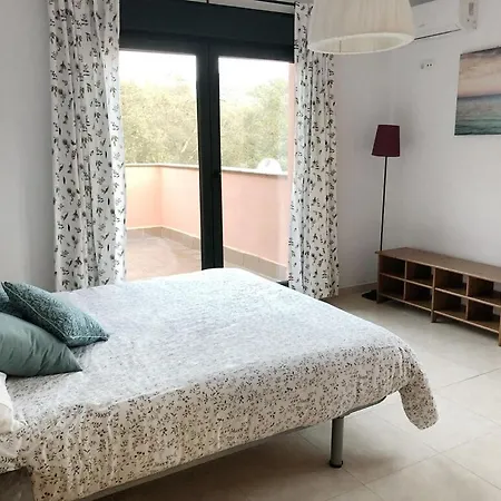 Готель Comoda E Intima Con Piscina Pricvada. 4 + 4 Hab. + 2 Banos